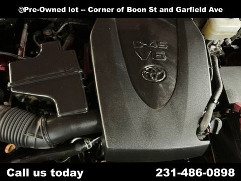 Used 2019 Toyota Tacoma TRD Off-Road w/ Technology Package image 9