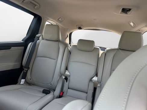 Certified 2026 Honda Odyssey EX-L image 12