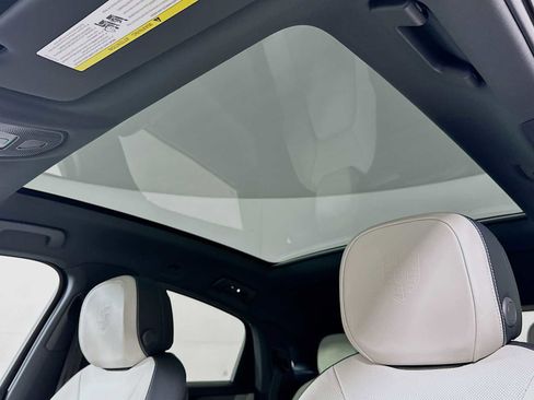 New 2026 Porsche Cayenne image 22