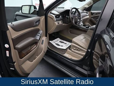 Used 2017 Chevrolet Tahoe LT w/ Luxury Package image 16