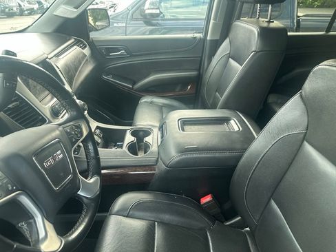 Used 2021 GMC Yukon XL SLT w/ SLT Luxury Package AWD/4WD image 15