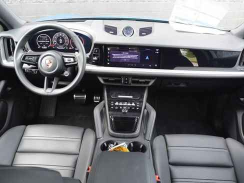 Certified 2026 Porsche Cayenne S AWD/4WD image 12