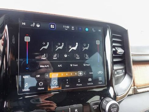 Used 2022 RAM 2500 Limited image 18