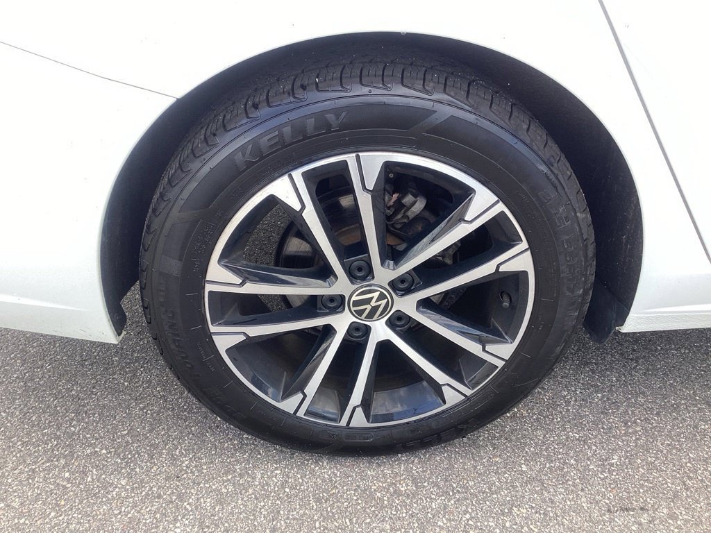 Used 2025 Volkswagen Jetta Sport FWD image 7
