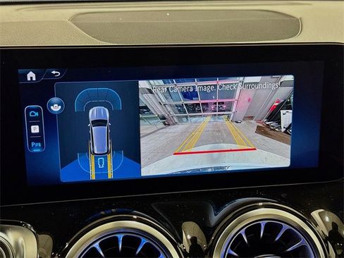 Certified 2025 Mercedes-Benz GLB 250 4MATIC image 13