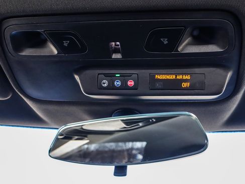 Used 2020 Chevrolet Camaro LS image 31