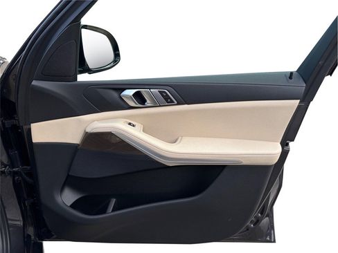 Used 2021 BMW X5 sDrive40i image 49