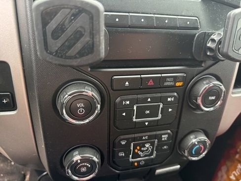 Used 2014 Ford F150 XLT w/ XLT Chrome Package image 22