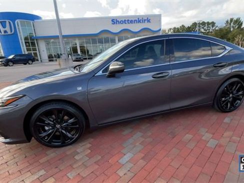 Used 2023 Lexus ES 300h F Sport image 6
