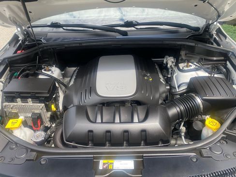 Used 2019 Jeep Grand Cherokee Overland AWD/4WD image 43