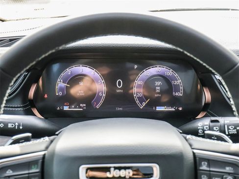 New 2026 Jeep Grand Cherokee Limited image 37