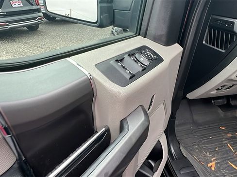 Used 2020 Ford F150 XLT w/ Equipment Group 301A Mid image 12