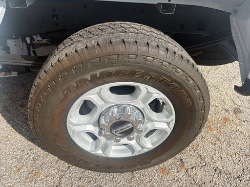 Used 2025 Ford F250 XLT w/ FX4 Off-Road Package AWD/4WD image 22