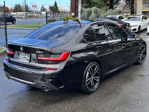 Used 2019 BMW 330i Sedan w/ M Sport Package image 18