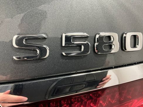 Used 2022 Mercedes-Benz S 580 4MATIC Sedan image 9