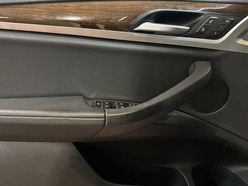 Used 2019 BMW X3 sDrive30i image 10
