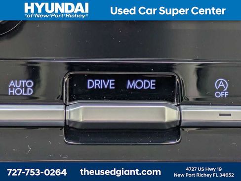 Used 2026 Hyundai Santa Fe SEL FWD image 28