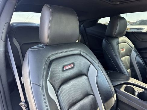 Used 2021 Chevrolet Camaro SS RWD image 28
