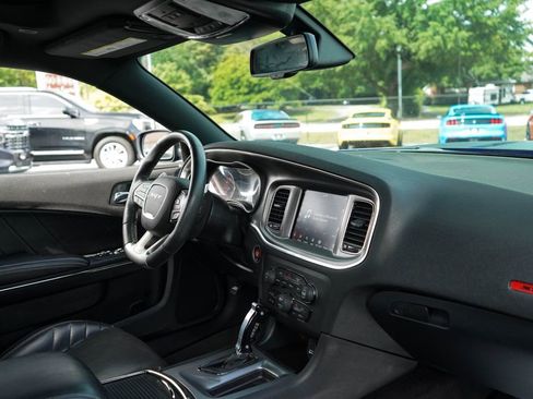 Used 2018 Dodge Charger SRT Hellcat w/ Harman/Kardon Audio Group RWD image 13