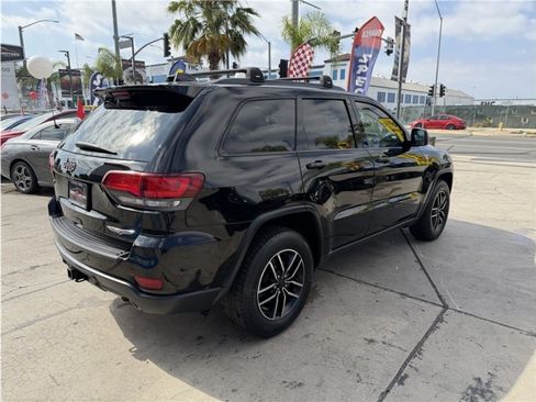 Used 2019 Jeep Grand Cherokee Trailhawk w/ Trailhawk Luxury Group AWD/4WD image 14