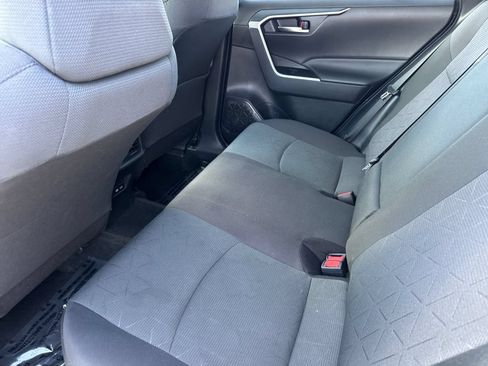 Used 2024 Toyota RAV4 XLE FWD image 12