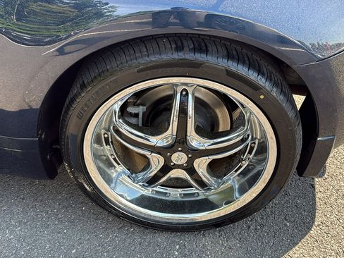 Used 2007 Nissan 350Z Touring RWD image 18