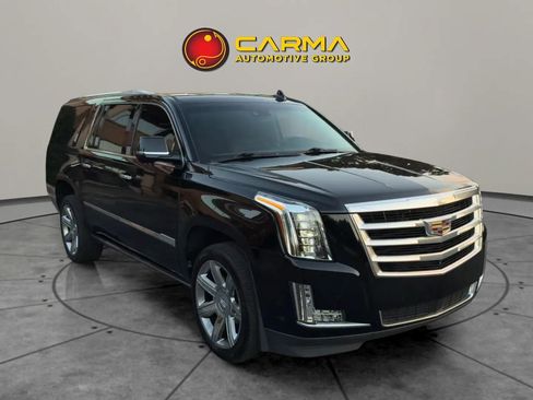 Used 2018 Cadillac Escalade ESV Premium Luxury image 11
