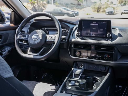 Used 2023 Nissan Rogue SV FWD image 22