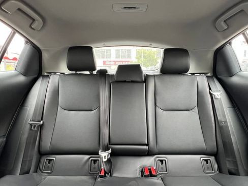 New 2026 Toyota Prius Plug-In Hybrid FWD image 17