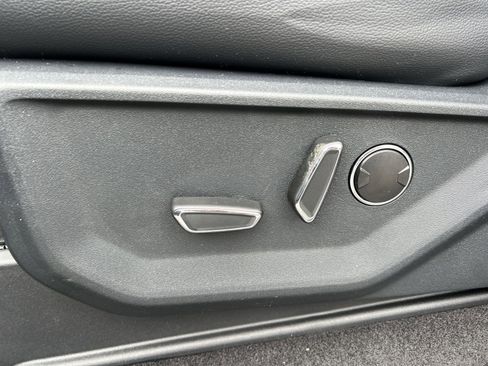 New 2026 Ford F150 Lariat w/ Equipment Group 502A High image 14