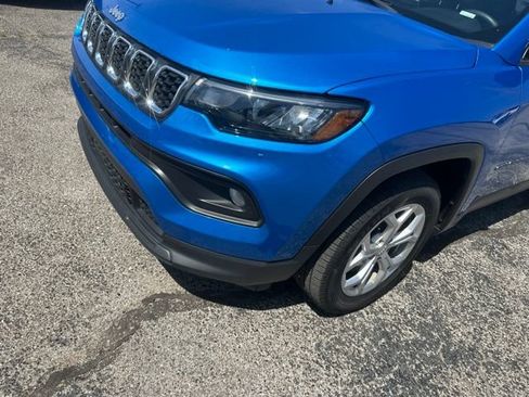 Used 2024 Jeep Compass Latitude AWD/4WD image 9
