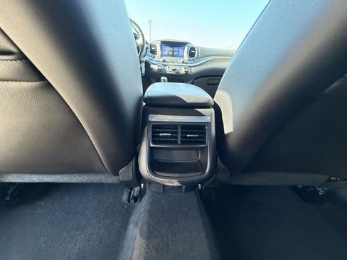 Used 2016 Chevrolet Impala LT w/ Convenience Package image 27