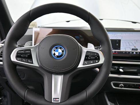 New 2026 BMW X5 xDrive50e w/ M Sport Package AWD/4WD image 12