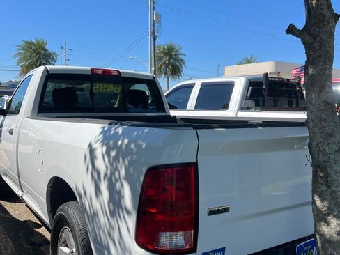 Used 2011 RAM 1500 Classic SLT image 4