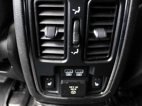 Used 2015 Jeep Grand Cherokee Limited AWD/4WD image 33