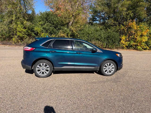 Used 2020 Ford Edge Titanium w/ Equipment Group 301A AWD/4WD image 17