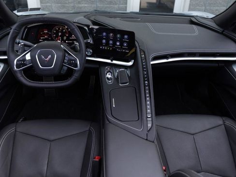 Used 2023 Chevrolet Corvette Stingray Preferred Conv RWD image 4