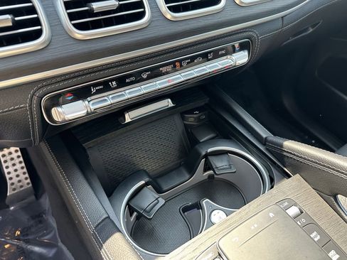 Certified 2024 Mercedes-Benz GLS 580 4MATIC image 33