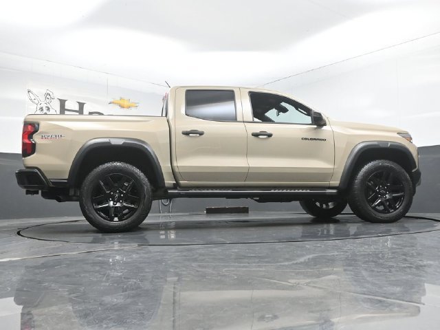 Used 2023 Chevrolet Colorado Trail Boss w/ LPO, Dark Essentials Package AWD/4WD image 57