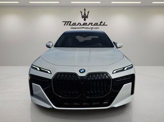 Used 2025 BMW 760i xDrive w/ Premium Package AWD/4WD video 2
