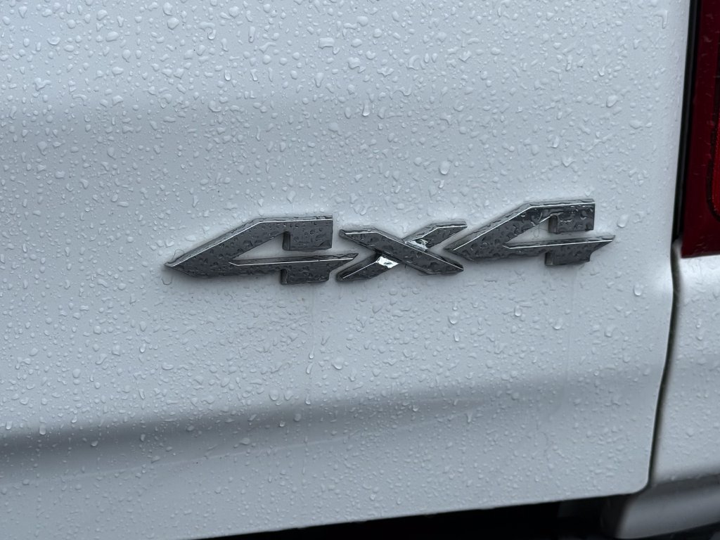 Used 2023 RAM 1500 Laramie AWD/4WD image 18