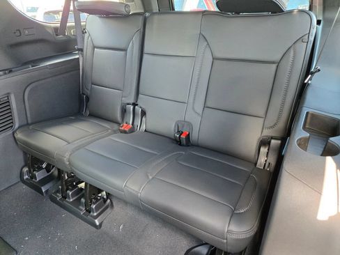 New 2026 GMC Yukon XL Denali w/ Sun & Power Step Package AWD/4WD image 10