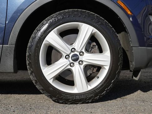 Used 2017 Lincoln MKC Premiere image 10