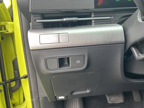 Used 2024 Hyundai Kona SEL image 18