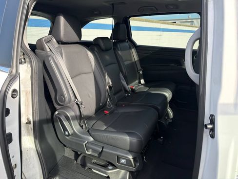 Used 2024 Honda Odyssey Touring image 25