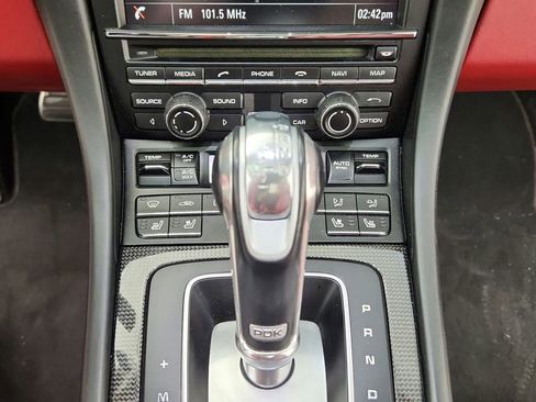 Used 2014 Porsche 911 Turbo S image 32