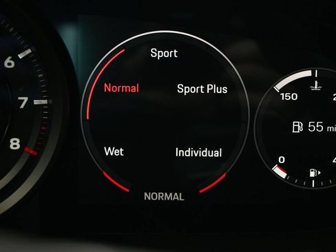 Certified 2020 Porsche 911 Carrera 4S AWD/4WD image 28