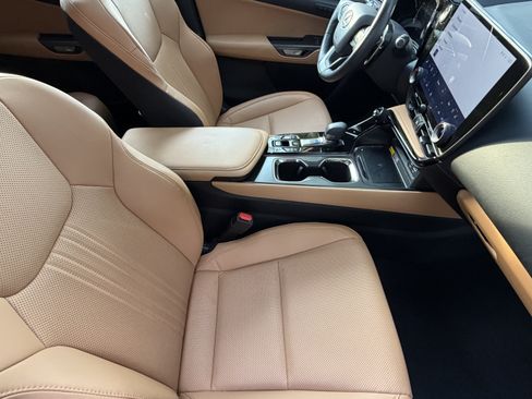 Used 2026 Lexus NX 350 AWD w/ Cold Area Package image 41