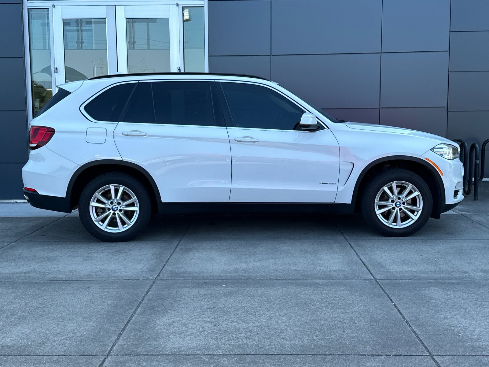 Used 2015 BMW X5 xDrive35i AWD/4WD image 3