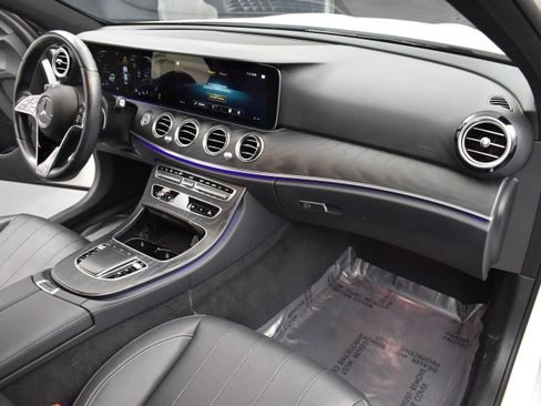 Used 2021 Mercedes-Benz E 350 4MATIC Sedan w/ Premium Package image 7